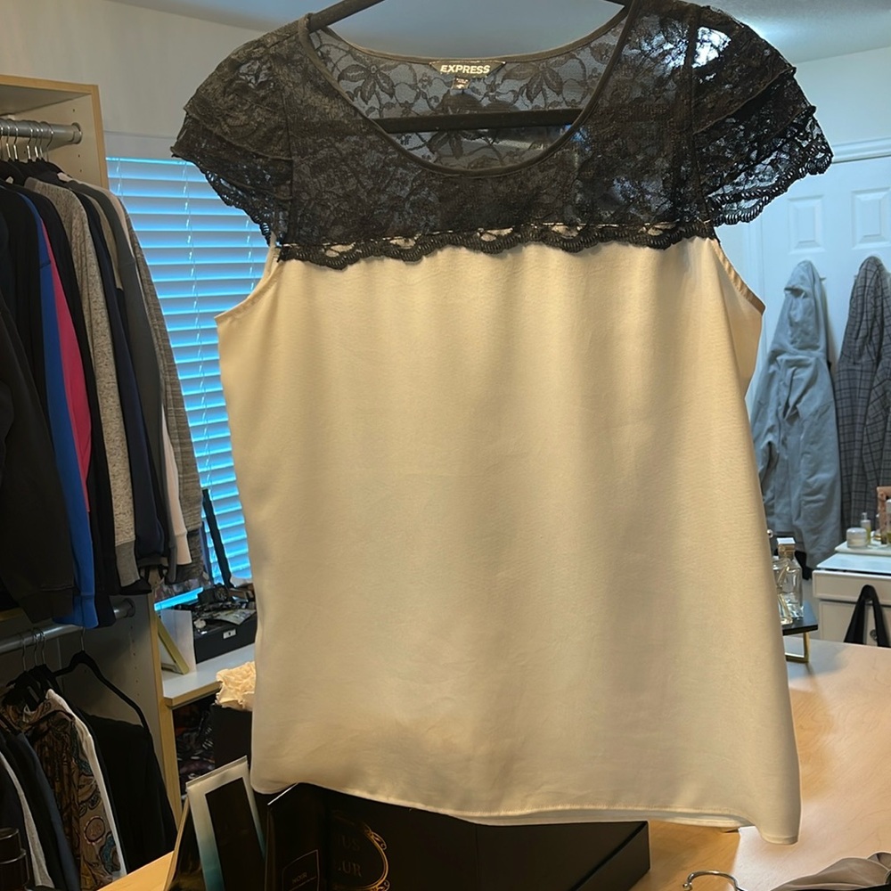 Express top - super cute for work or fun dinner date!